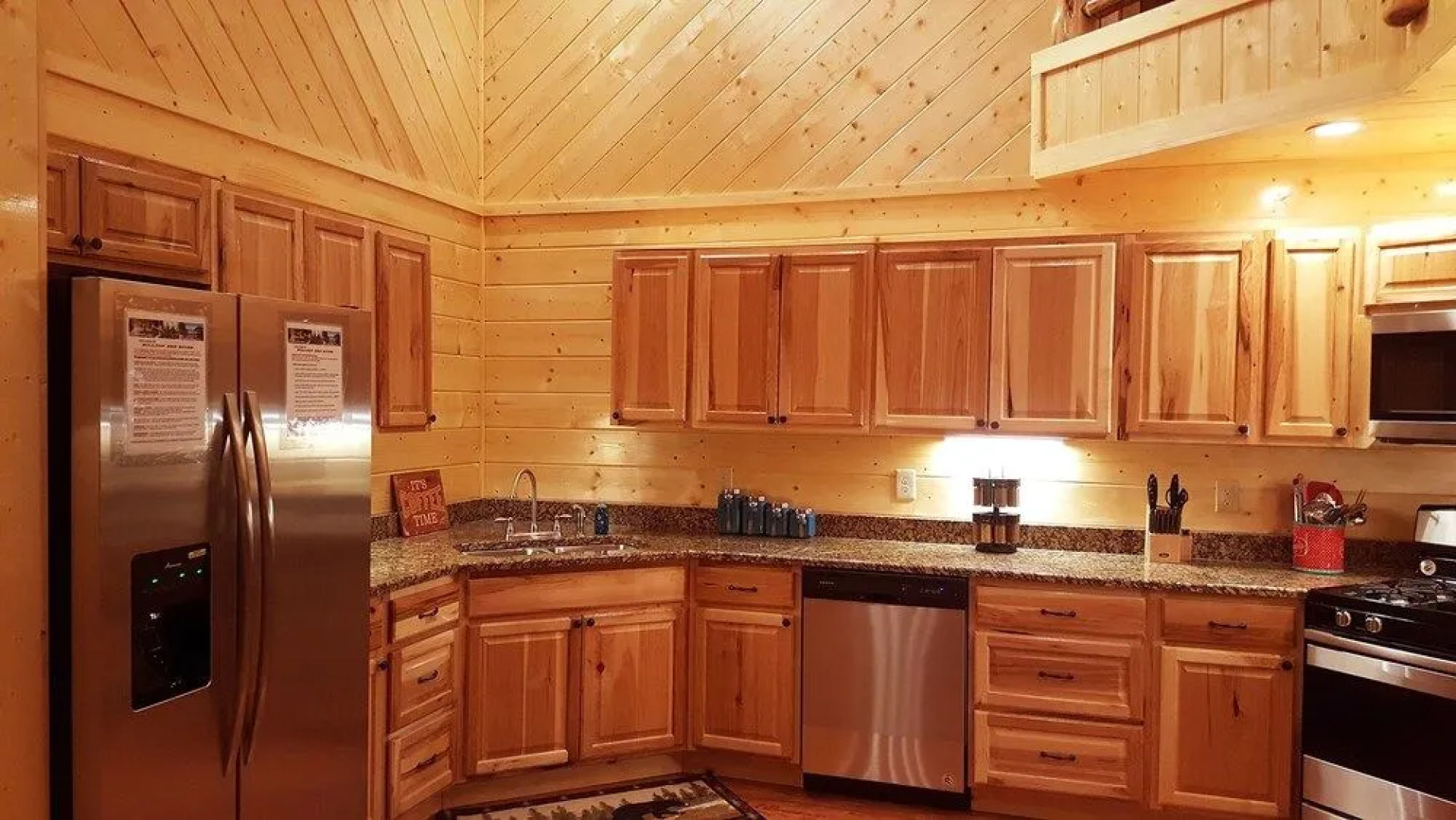 Brokenbowadventures.com