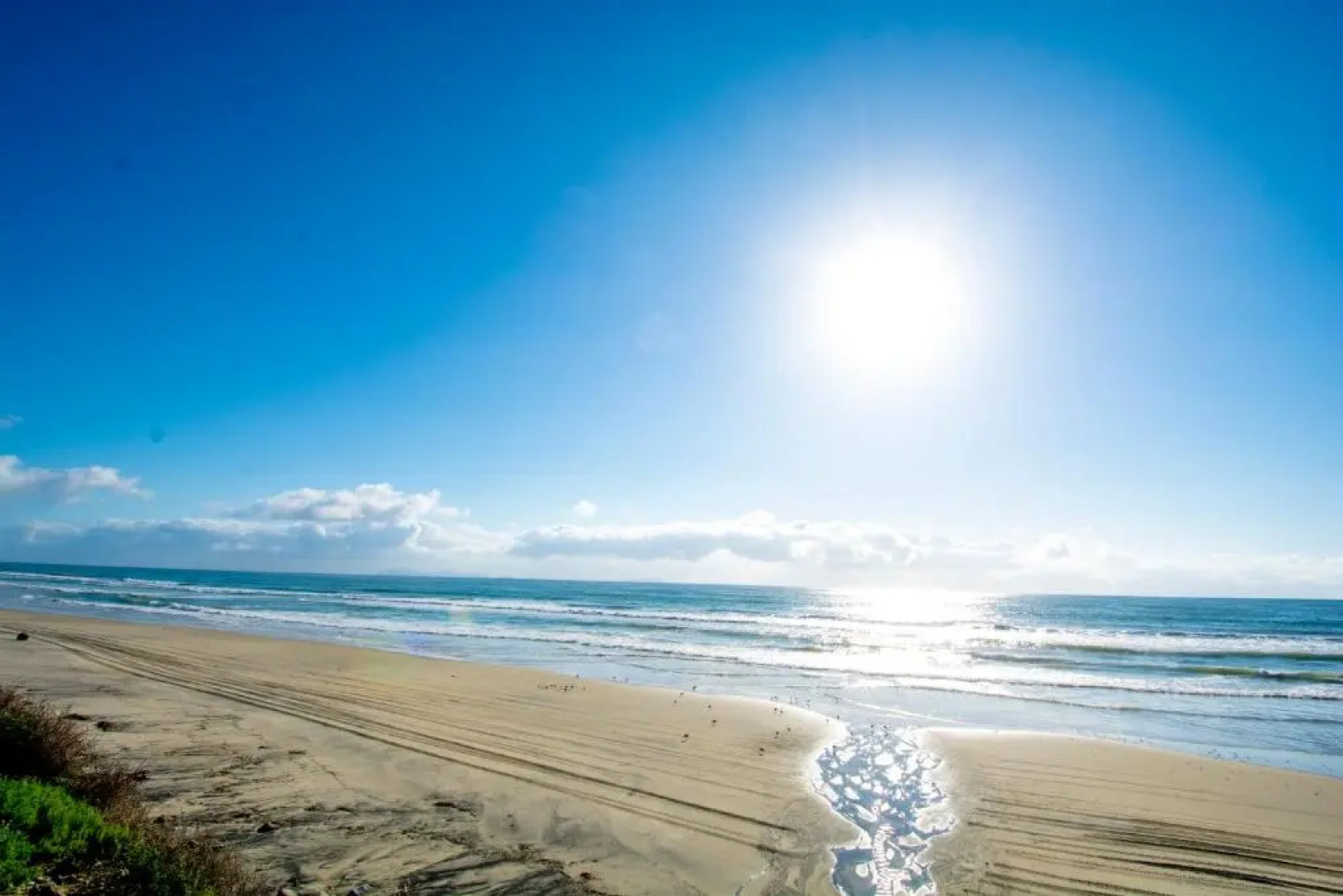 BEACHFRONT Escape - Cozy Studio