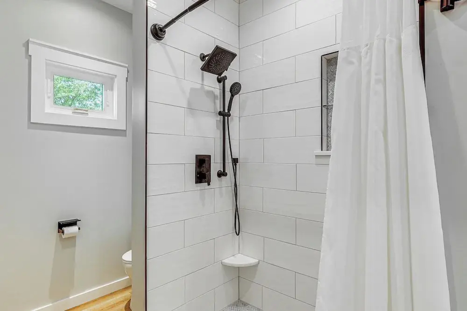 Rock Hall Retreat w/ Balcony Near Park & Marina!