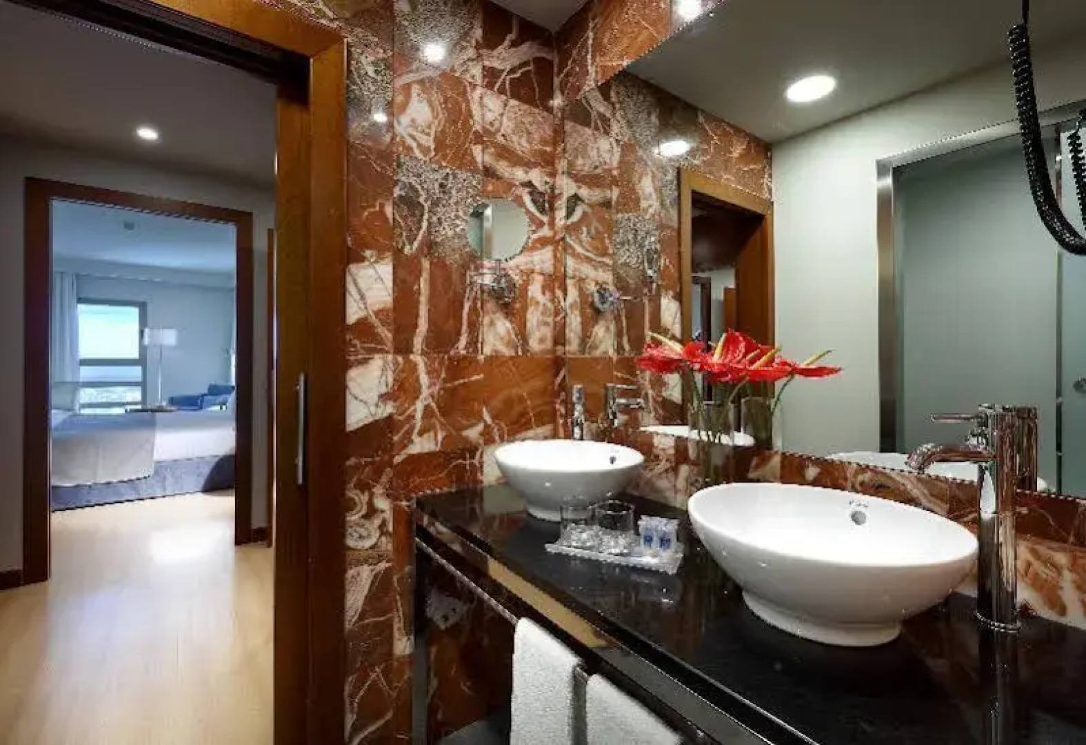 Geranios Suites & Spa