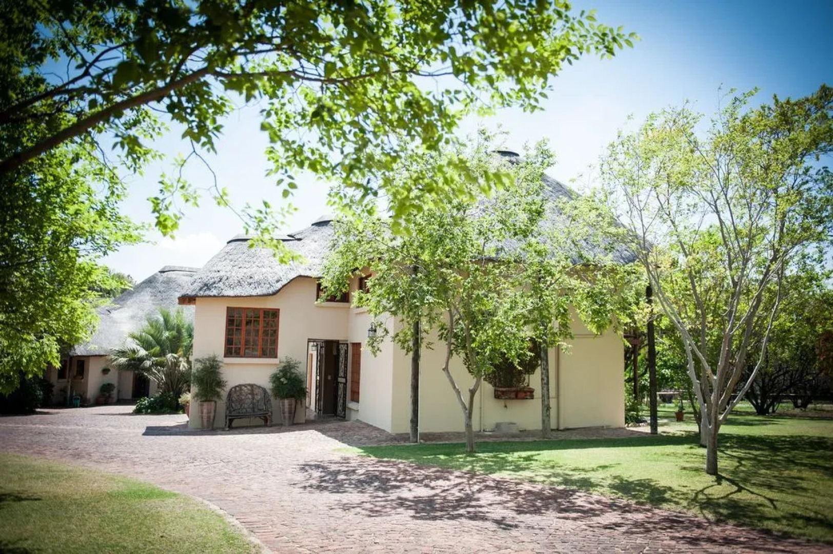 Thatch and Thorn Guest House