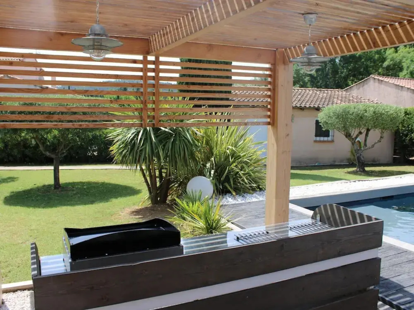 Holiday Home With Large Garden and Pool