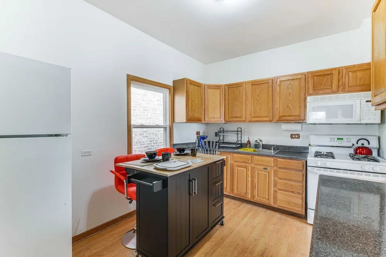 8 Mi to Chicago: Oak Park Home w/ Fenced Backyard!