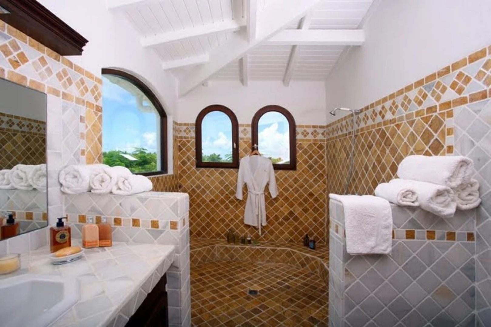 Villa With 5 Bedrooms in Saint Martin, With Wonderful sea View, Privat