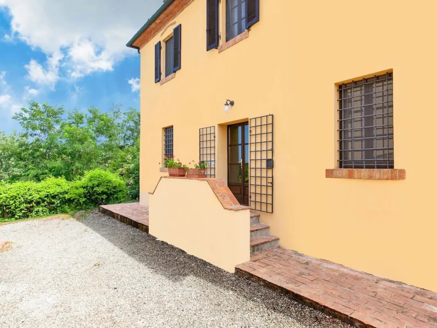 Rustic Farmhouse in Terricciola