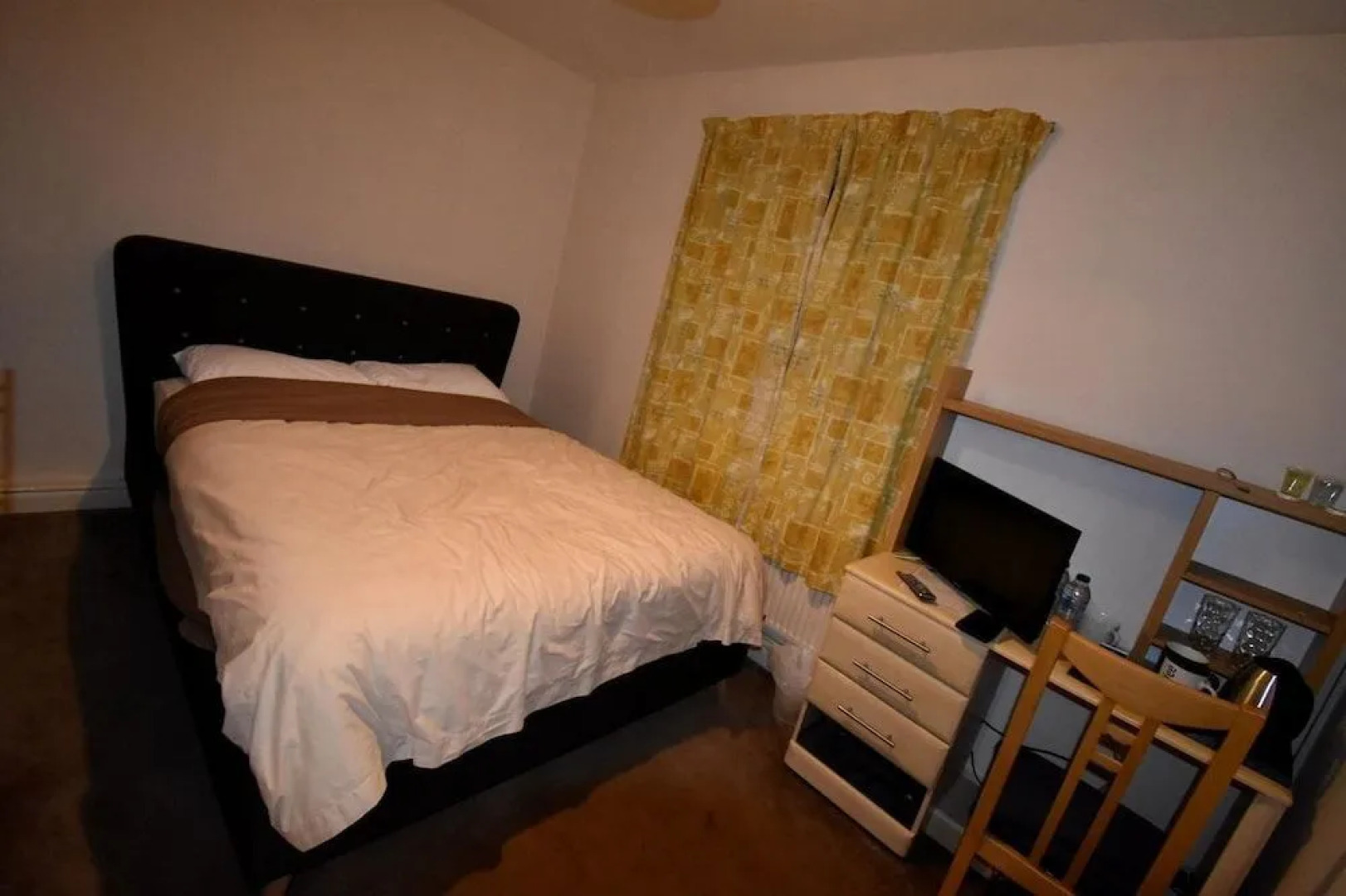 Racecourse Guest House