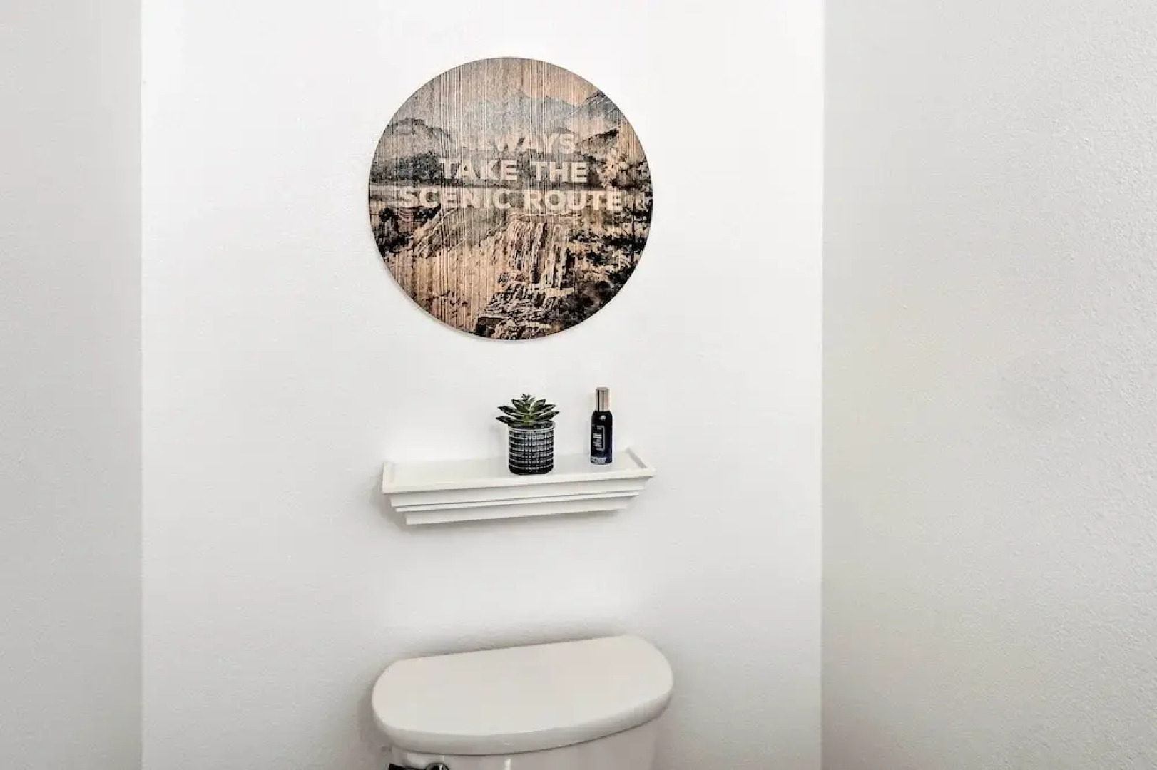 Mount Shasta Escape w/ Balcony ~ Walk to Dtwn