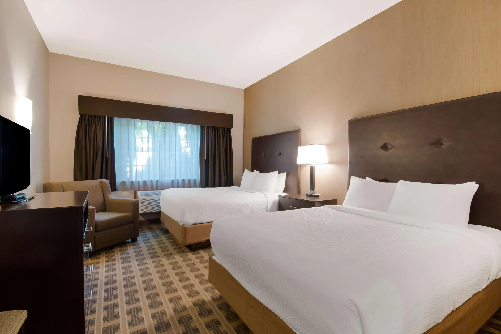 Best Western University Inn & Suites