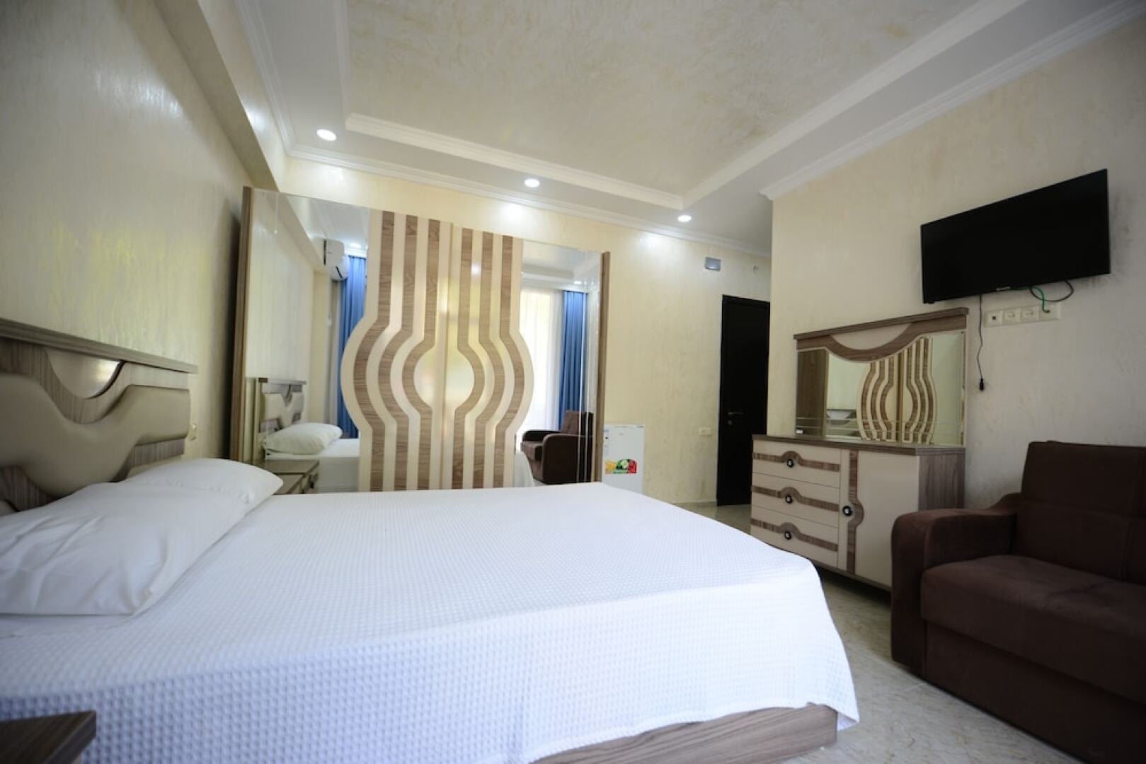 ОТЕЛЬ MEDEA kvariati