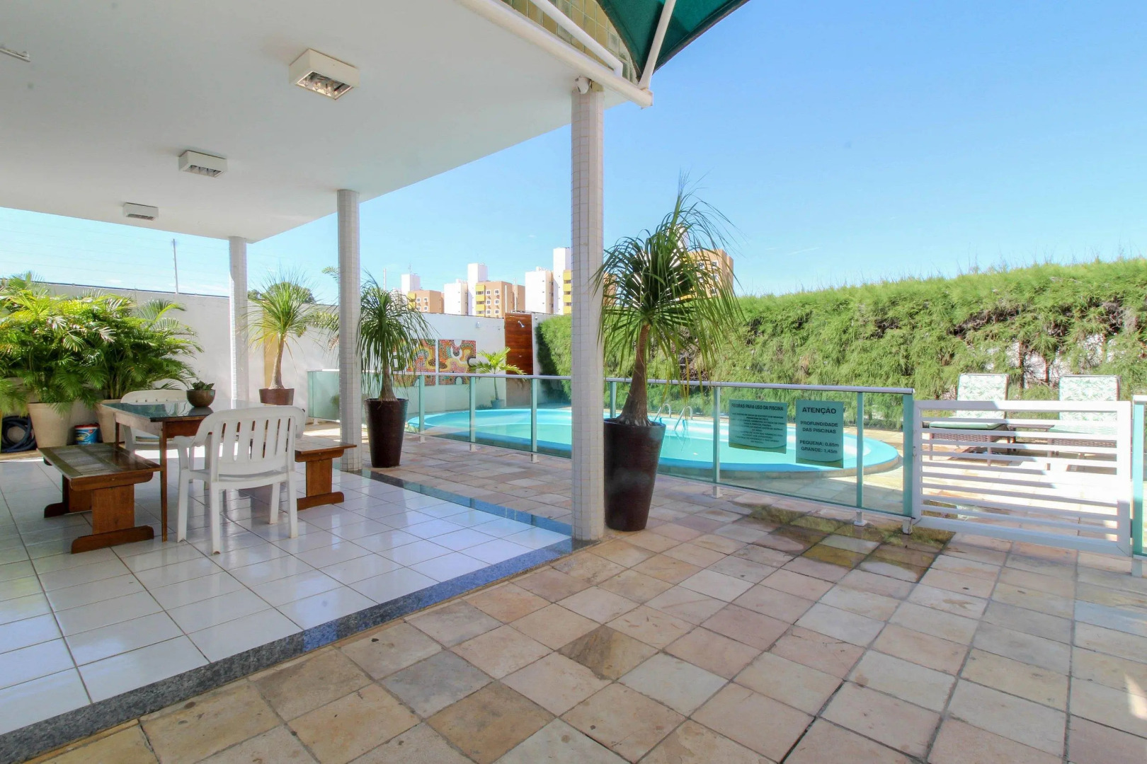 Apartamento c/ Piscina e Garagem | CDC 3120/602
