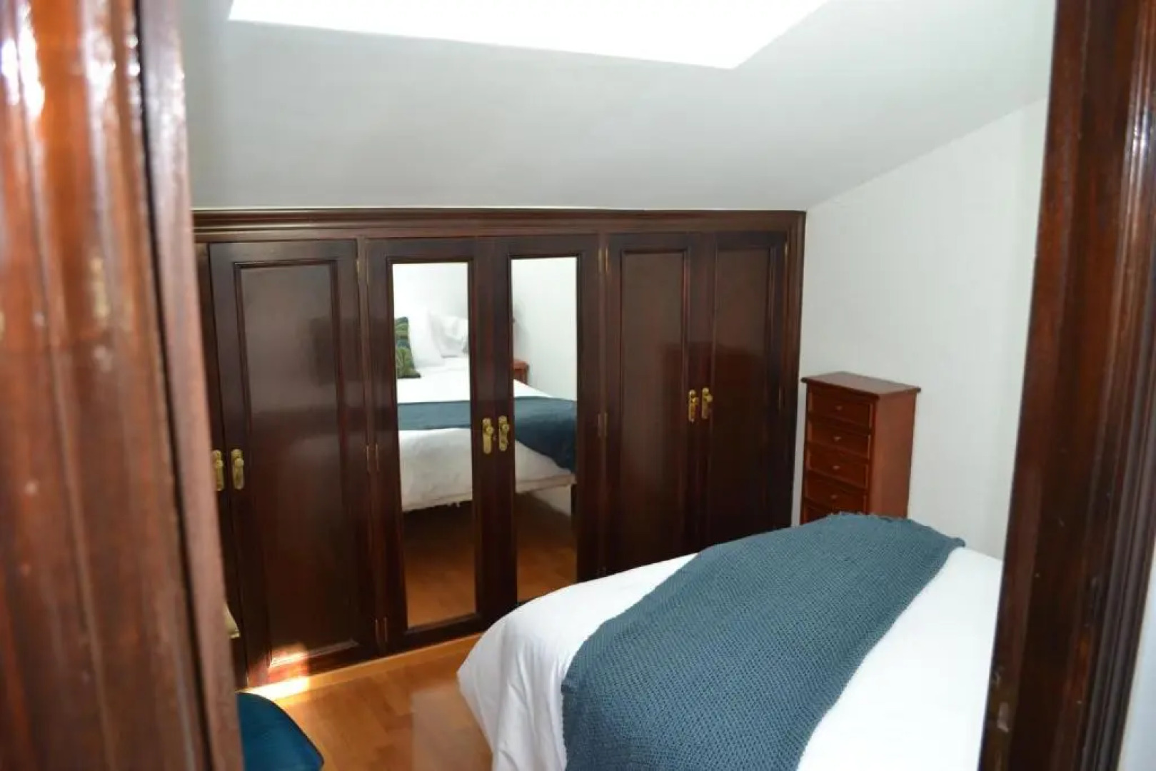 O POLEIRO, A 800 metros de playa america