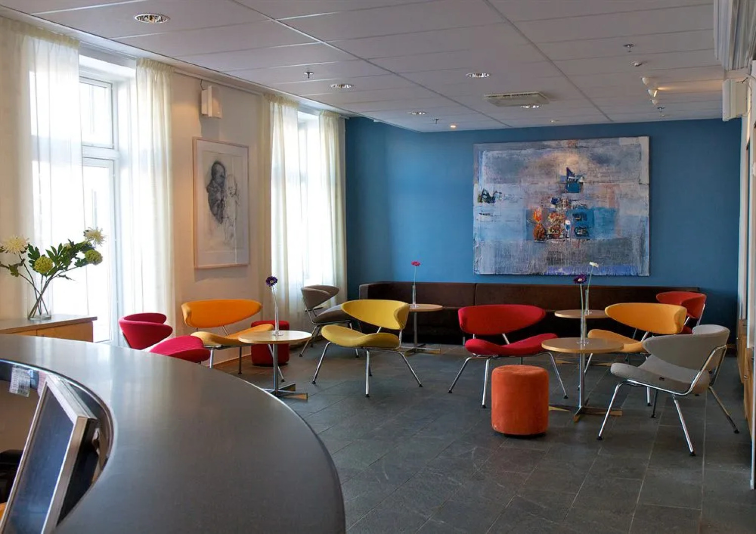 Enter St. Elisabeth Hotel