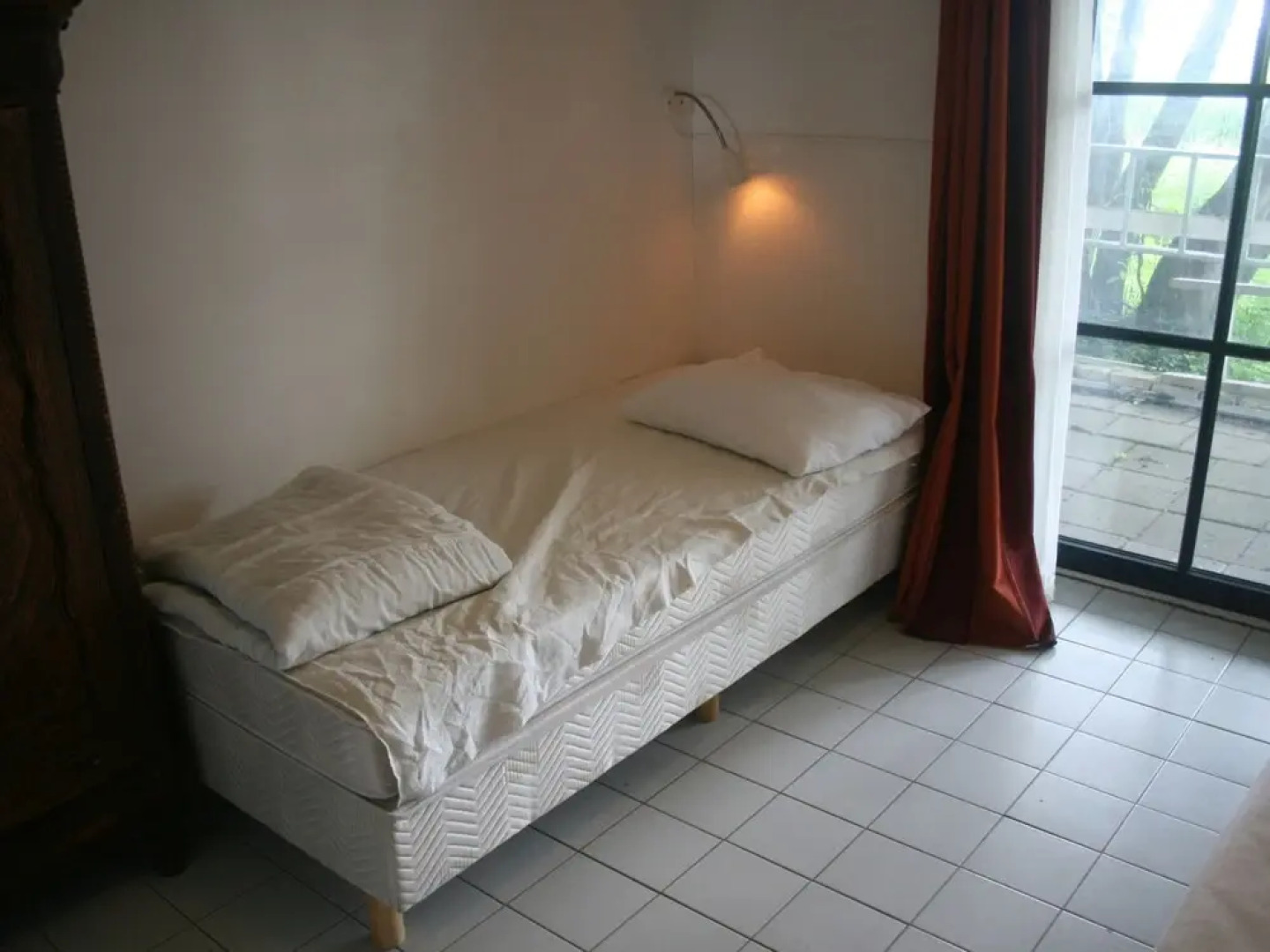 Authentic Farmhouse in Pingjum With Hot Tub