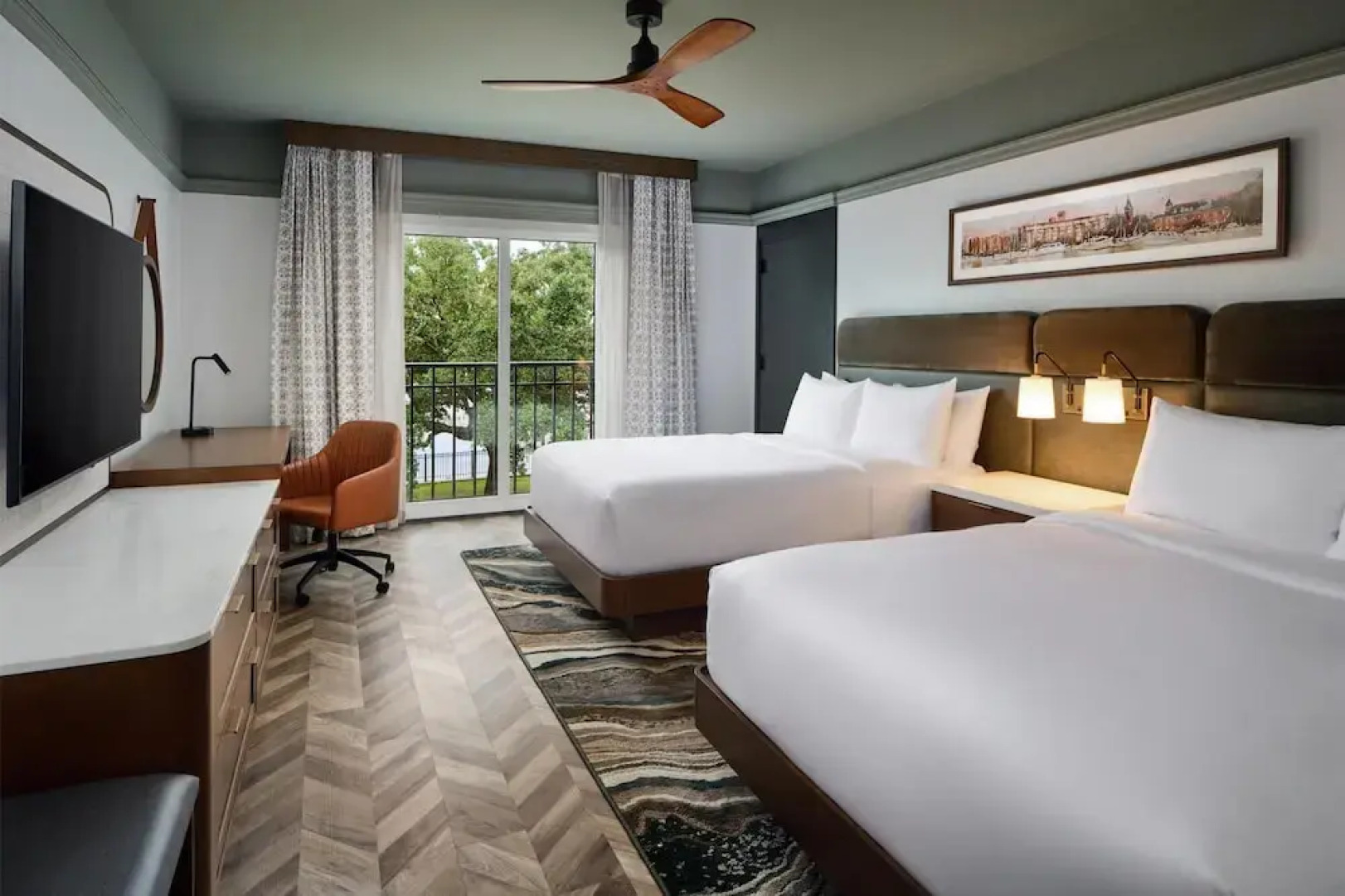 Tryon Riverfront Inn New Bern, Tapestry