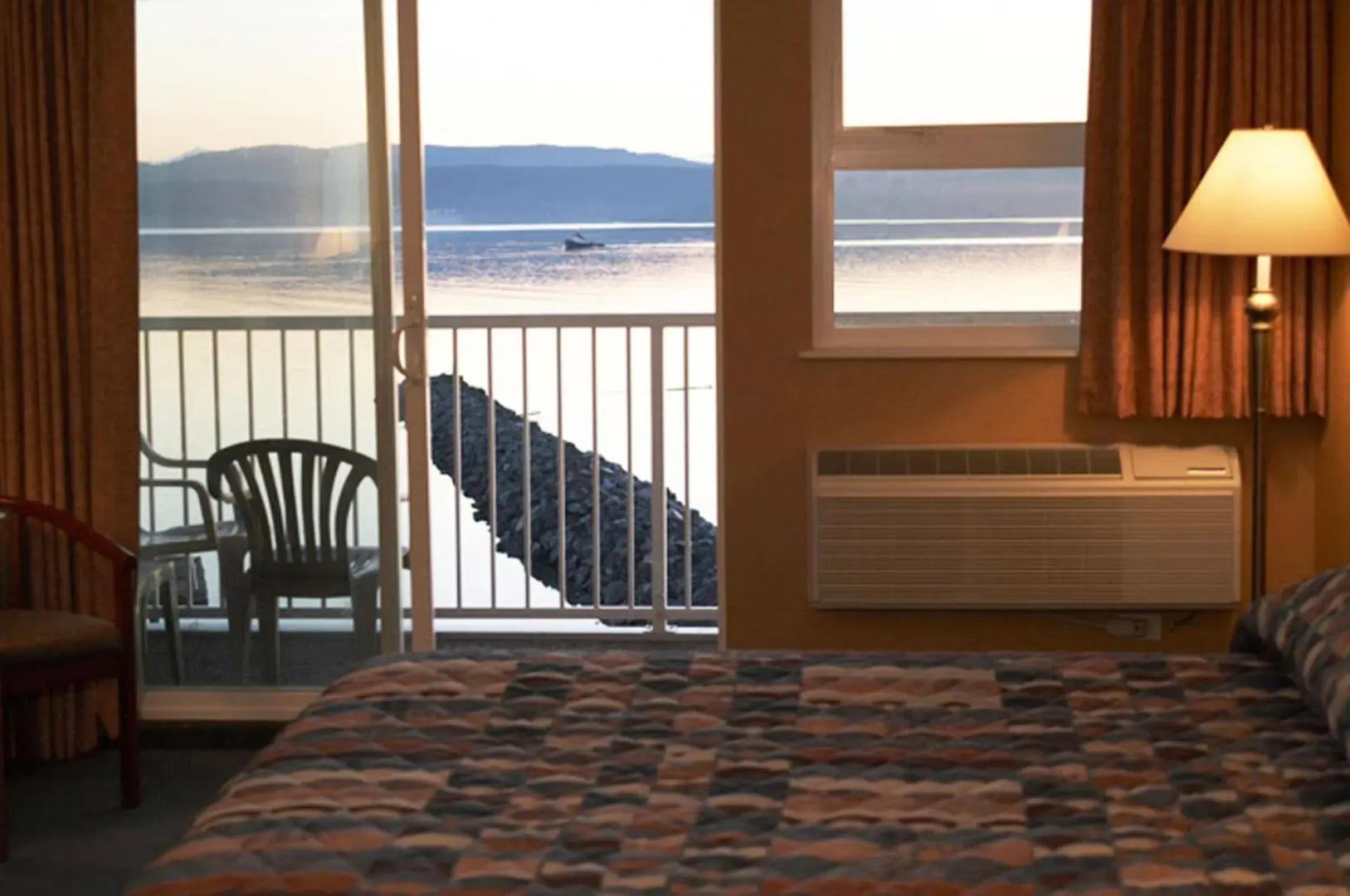 Beach Gardens Resort and Marina