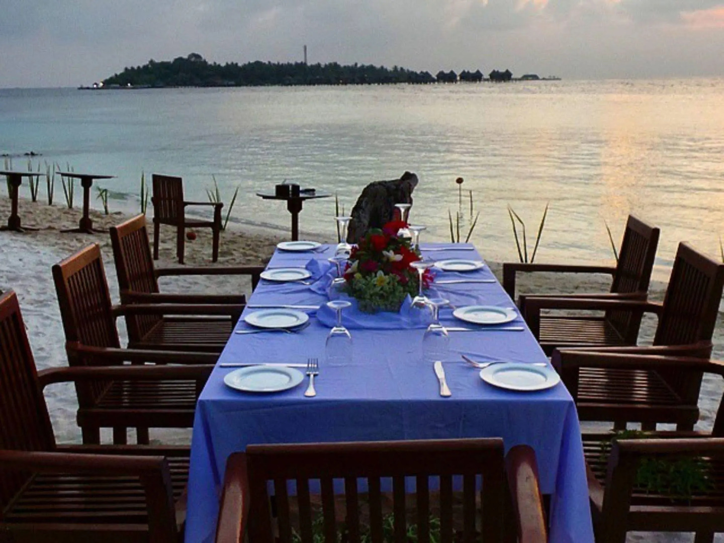 Yonder Retreat Folhudhoo