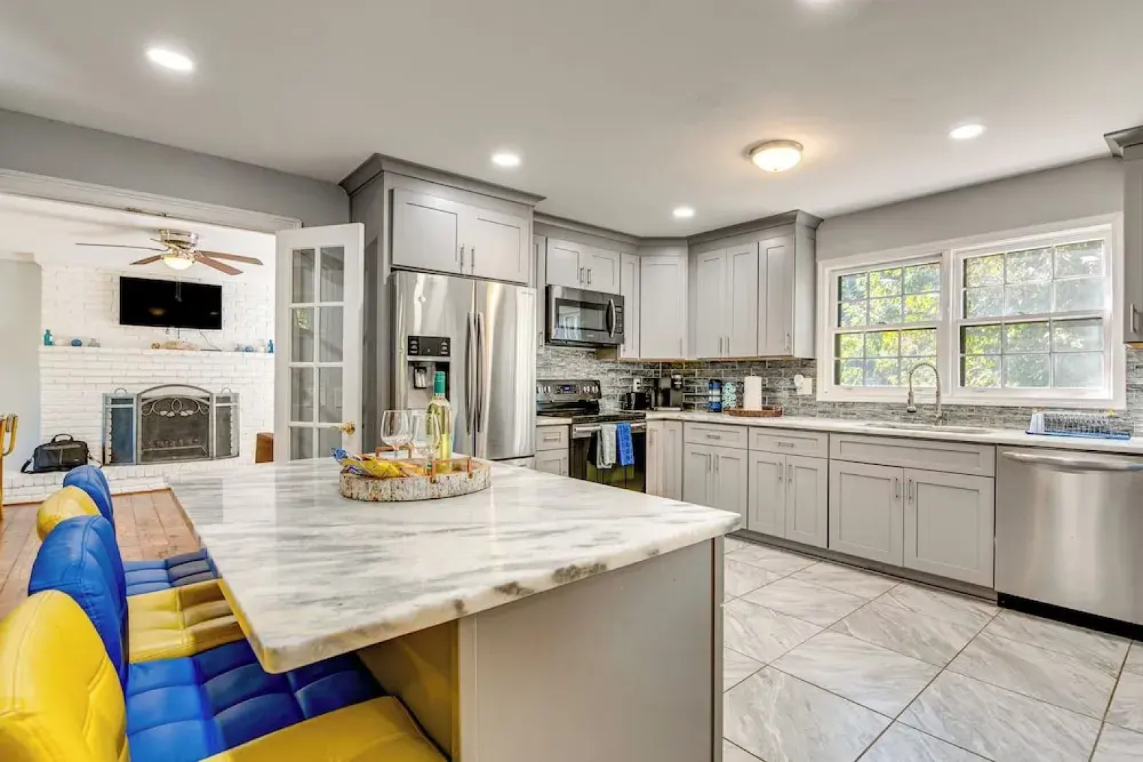 Spacious Home w/ Hot Tub, 14 Mi to Downtown Atl!