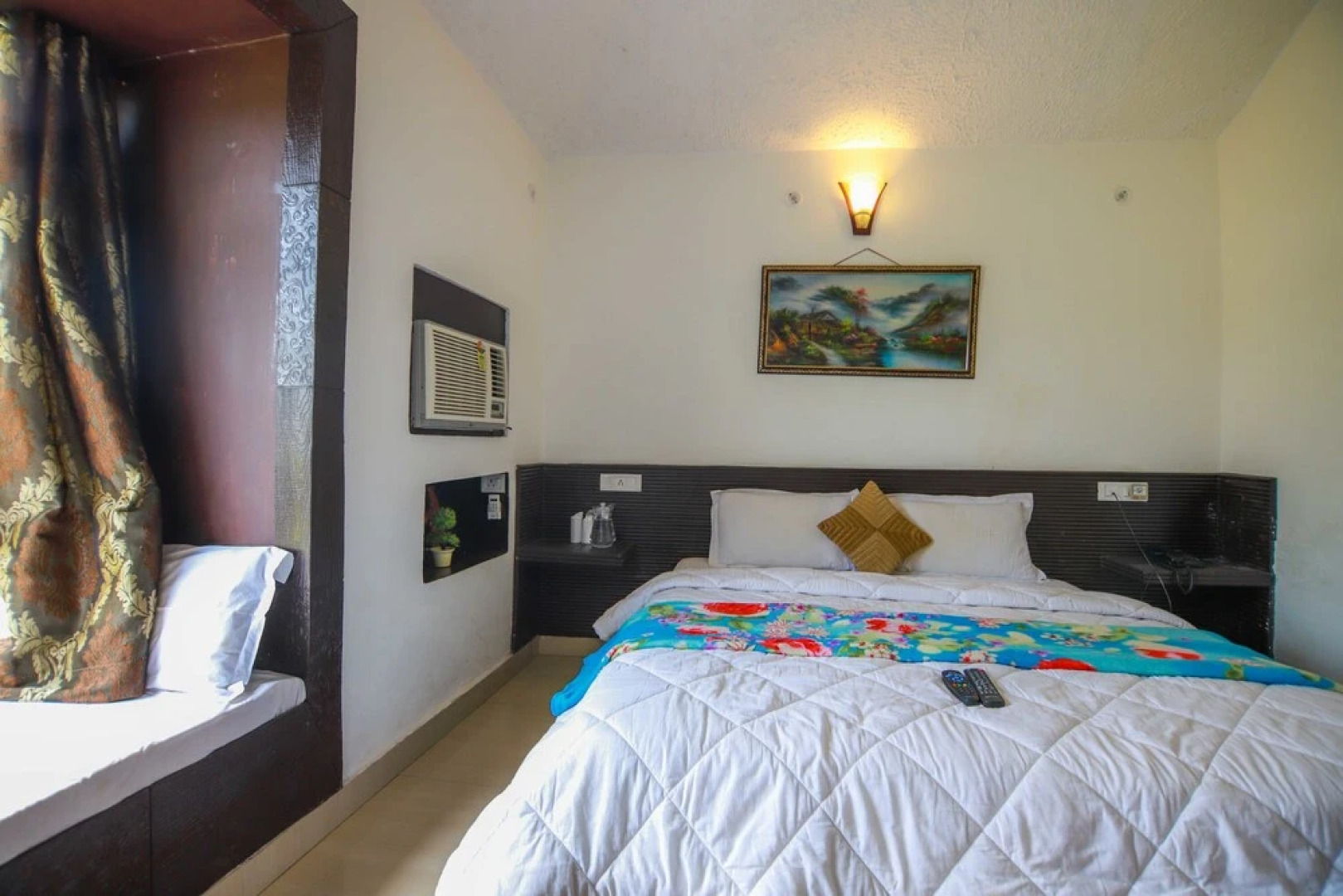 V Resorts Upvan Kalagarh