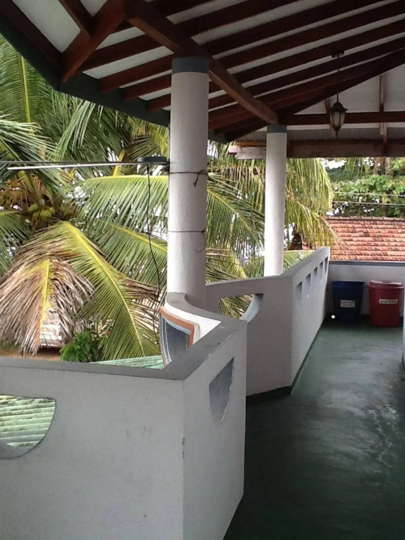 Catamaran Beach Home and Restaurant