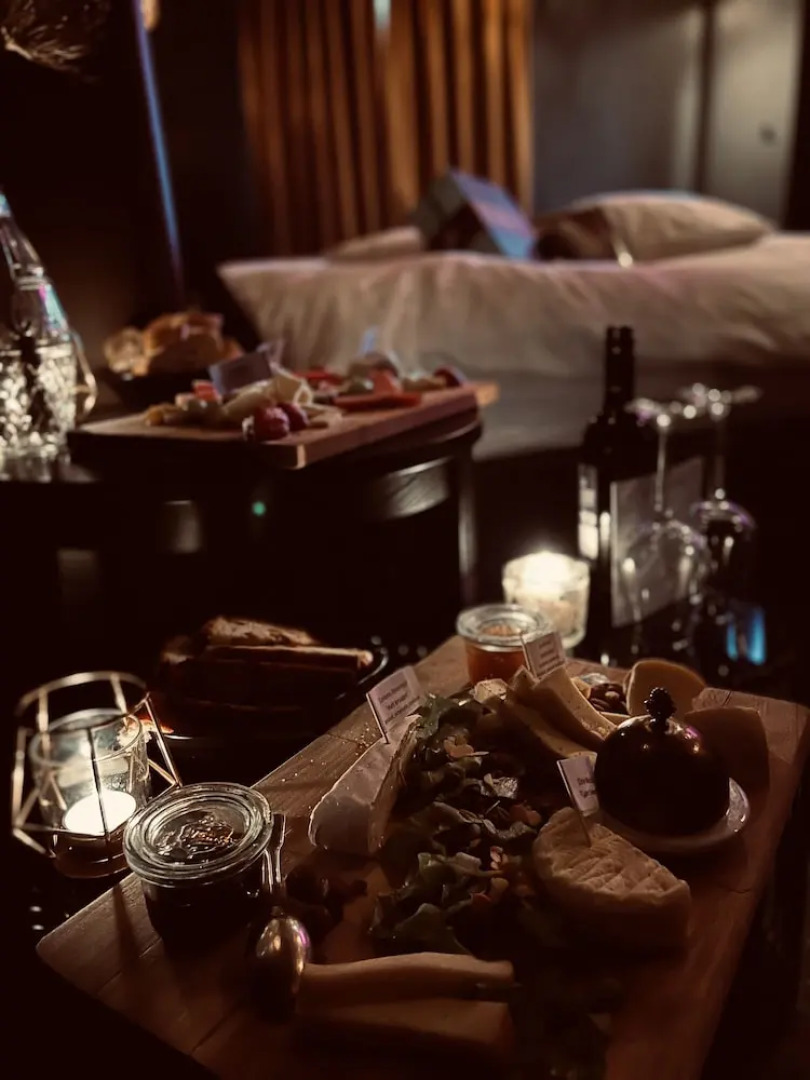 Love Hotel Domaine 10