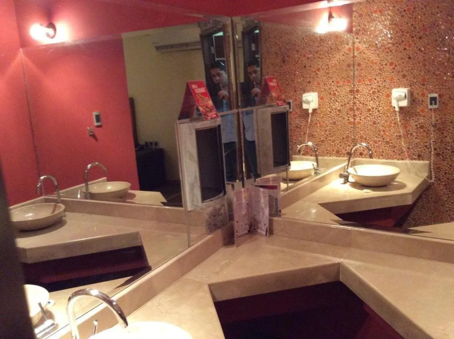 Autohotel La Escondida