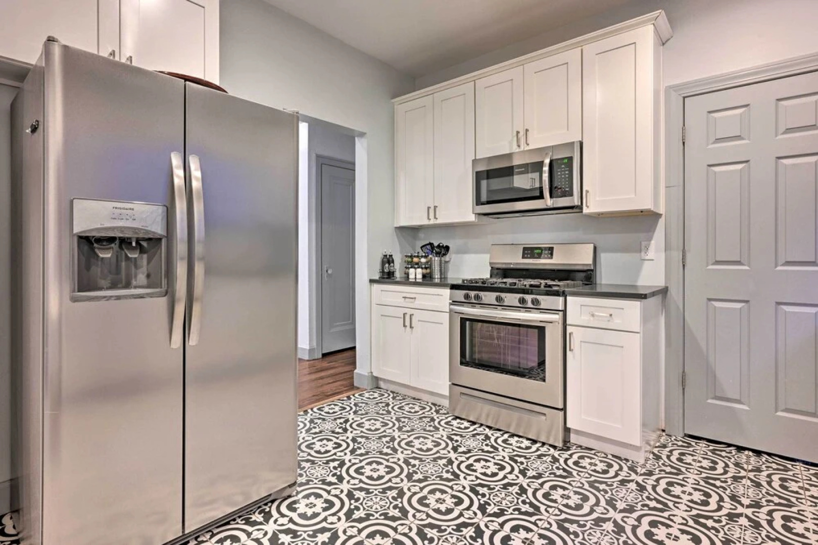 Detroit Vacation Rental: 8 Mi to Downtown!