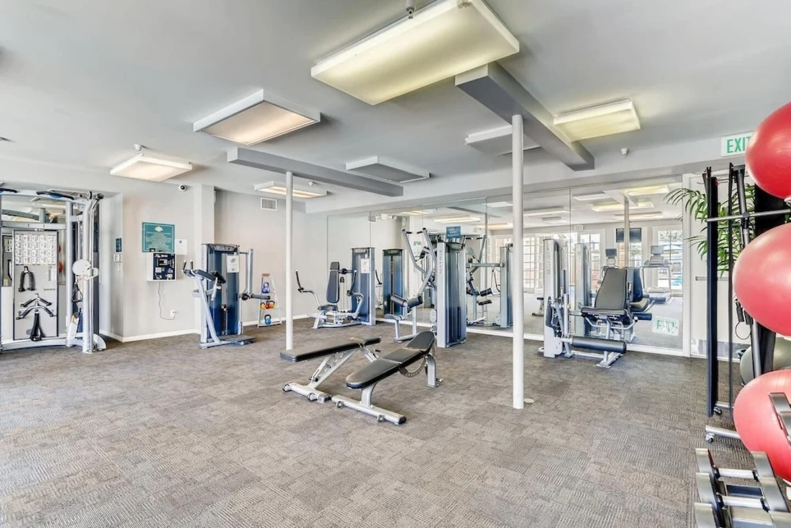 NEW - Private Entrance 2BR/BATH Next To Ritz Carlton Laguna - Walk To Beach! (MB3)