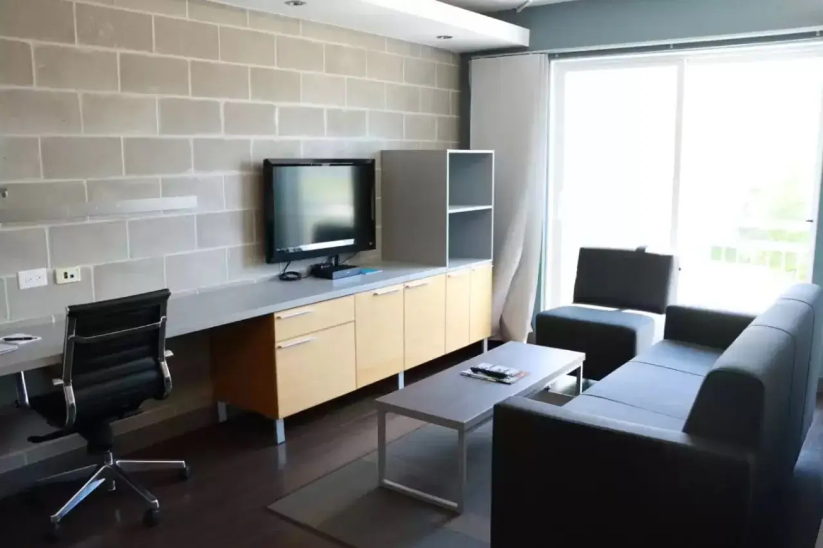 Barker Suites Southport