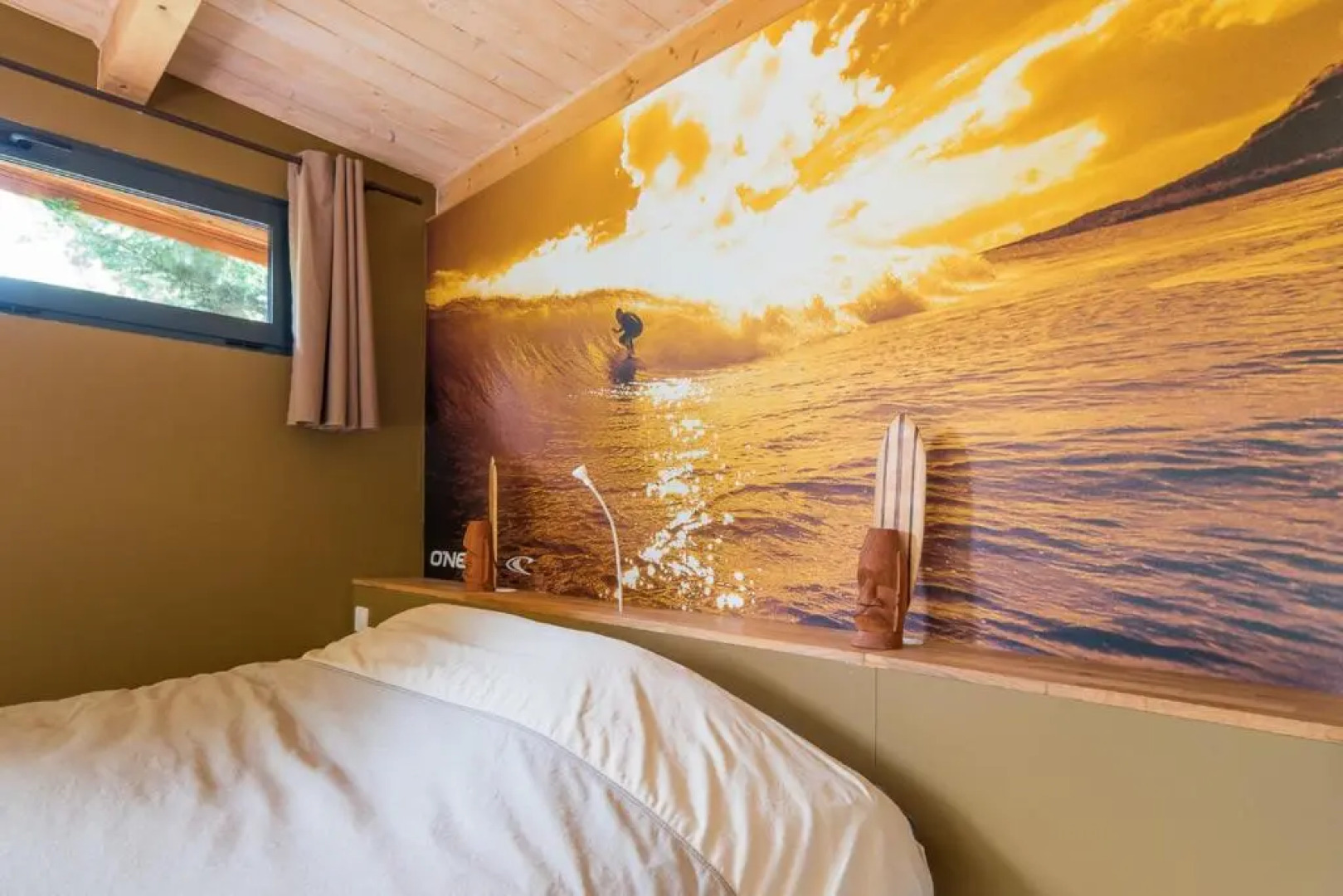 Board ’n Breakfast