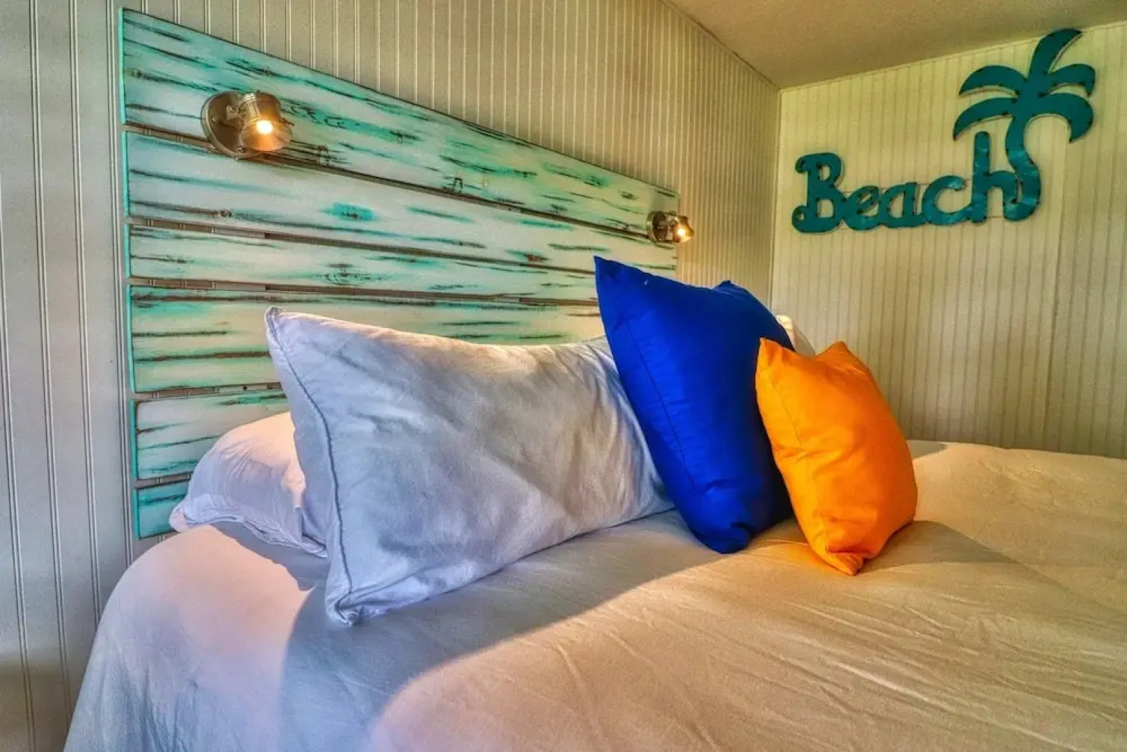 Travis Street Cottages