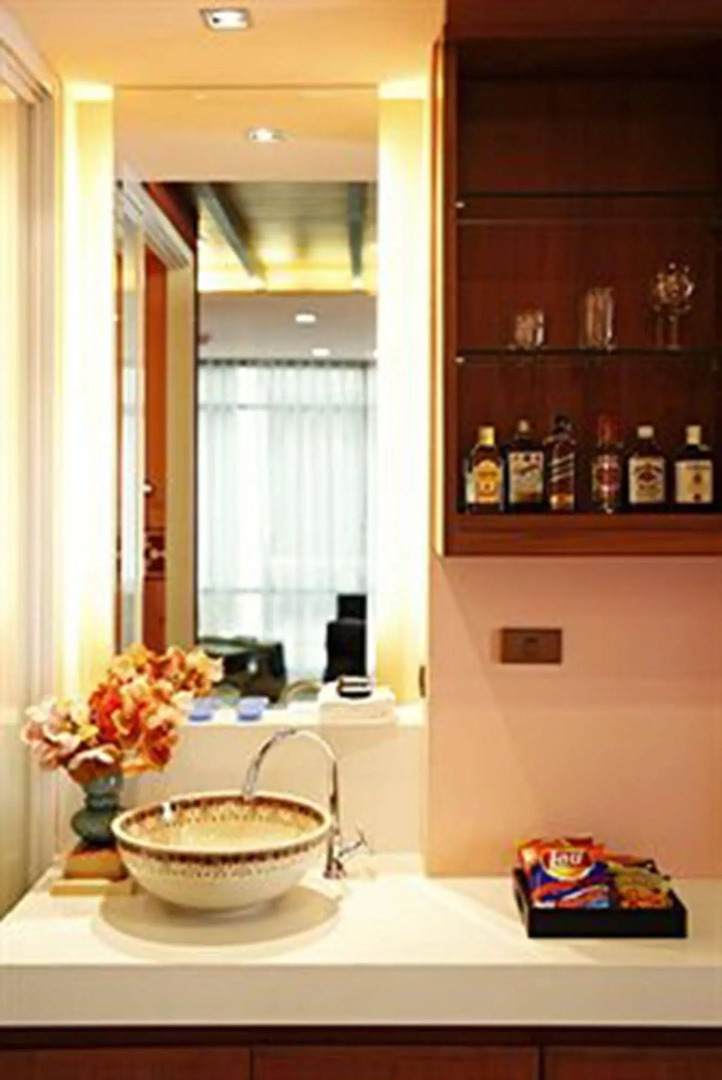 Amber Boutique Silom Hotel