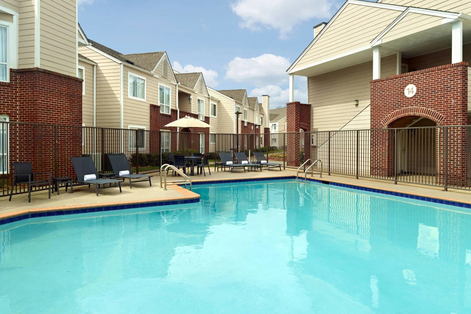 Residence Inn by Marriott Atlanta Airport North/Virginia Ave