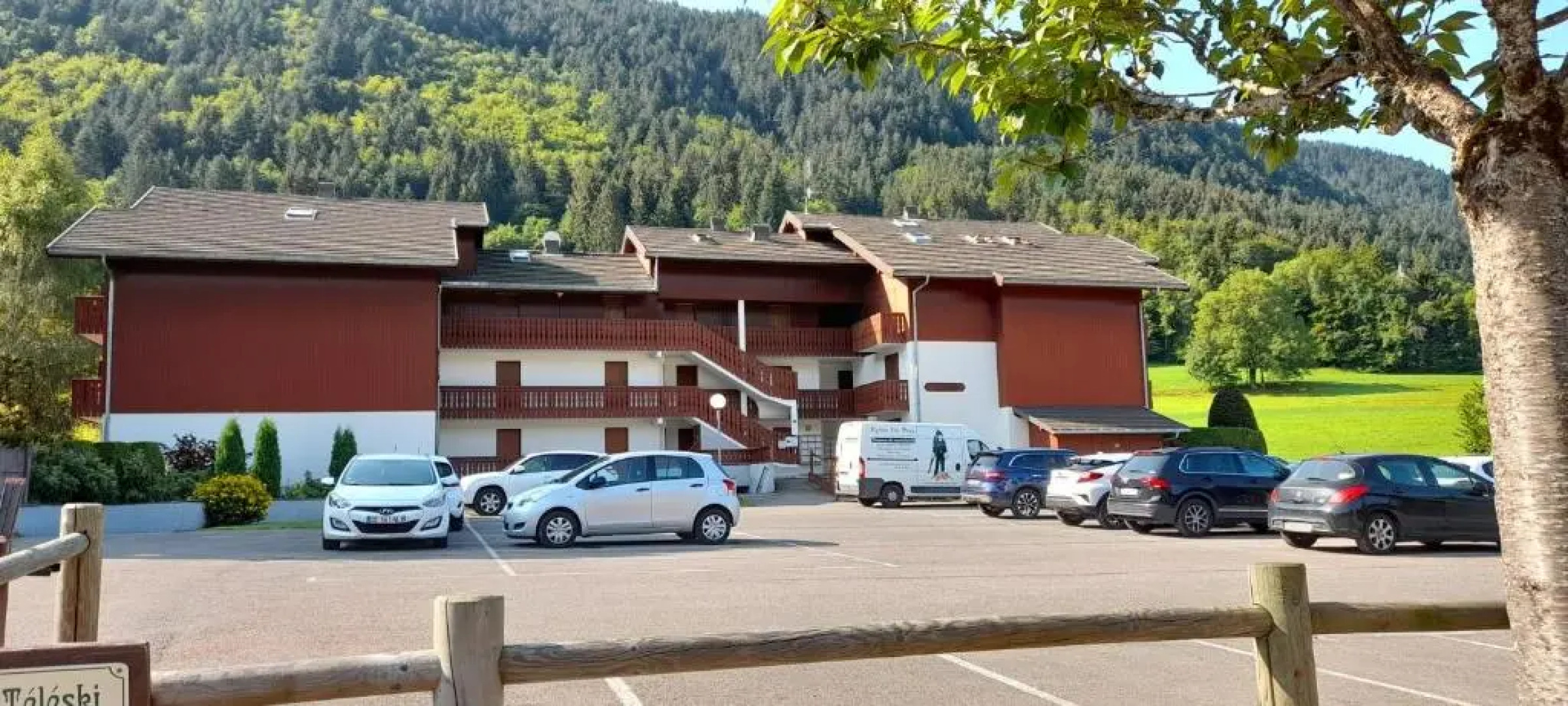 Bernex Studio Au Calme Parking Prive