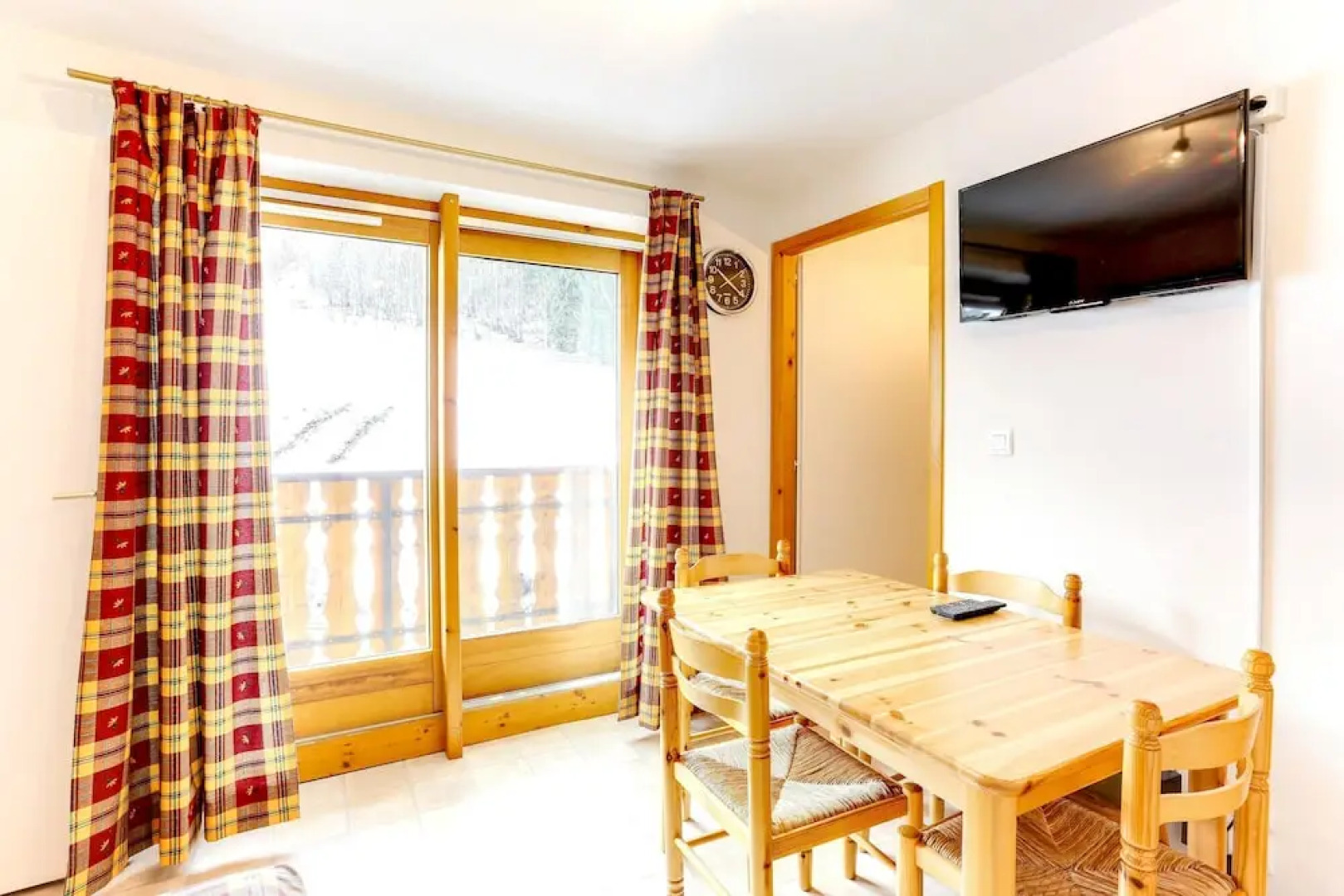 Apartment With 2 Bedrooms in Thollon-les-mémises, With Wonderful Mount