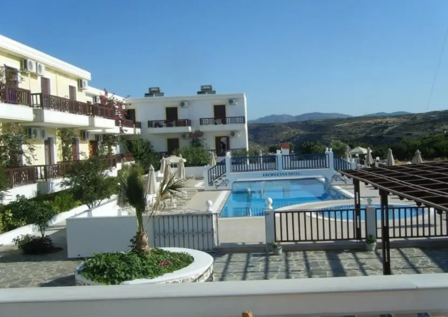 Anemoessa Hotel Studios & Apartments