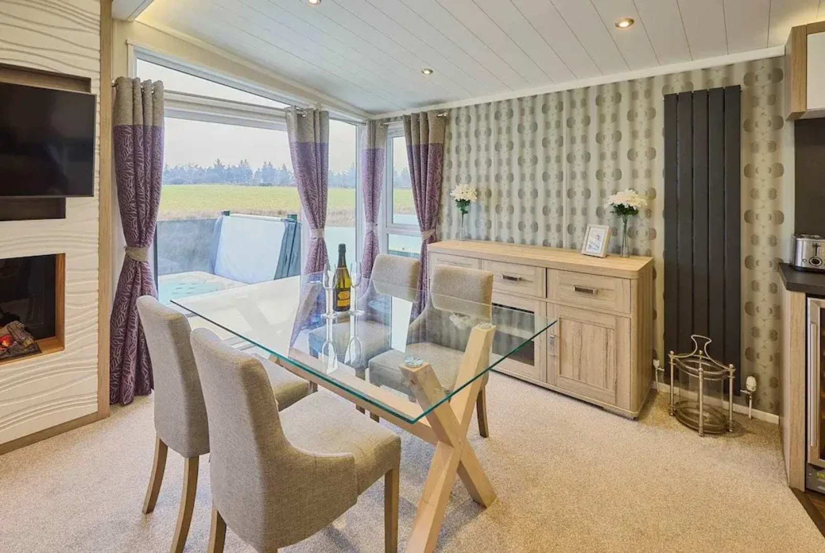 Host Stay Whistler Deluxe Lodge