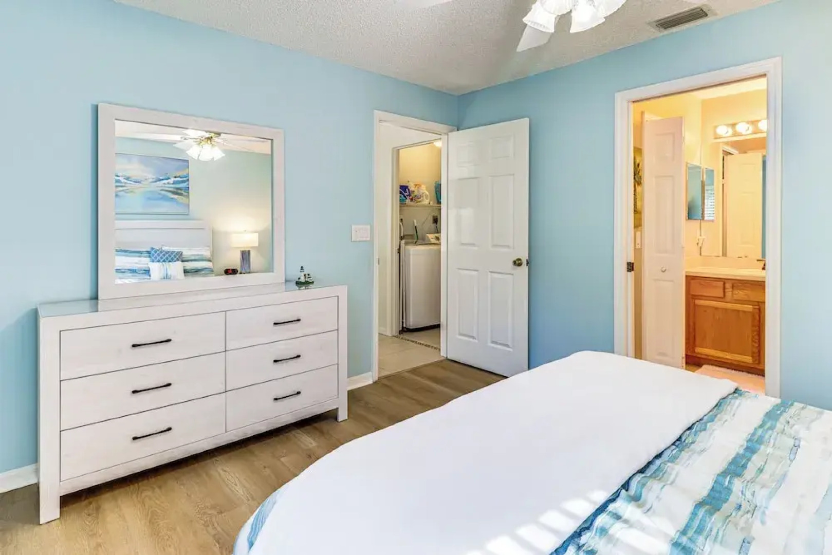 Private Yard & Screened Patio: Sunny Sebastian Gem