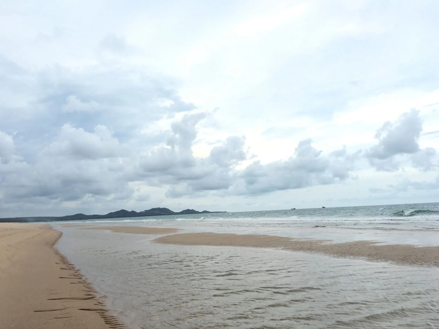 Carmelina Beach Resort