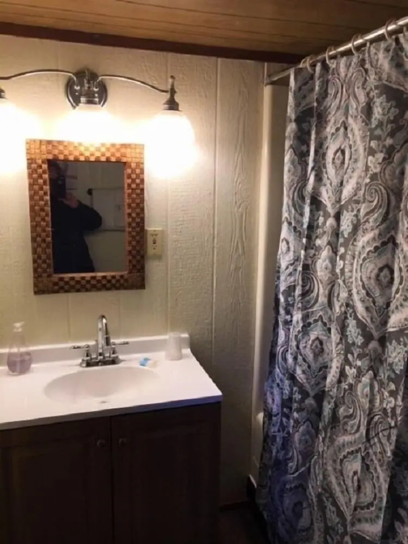 Golden Bear Cottages