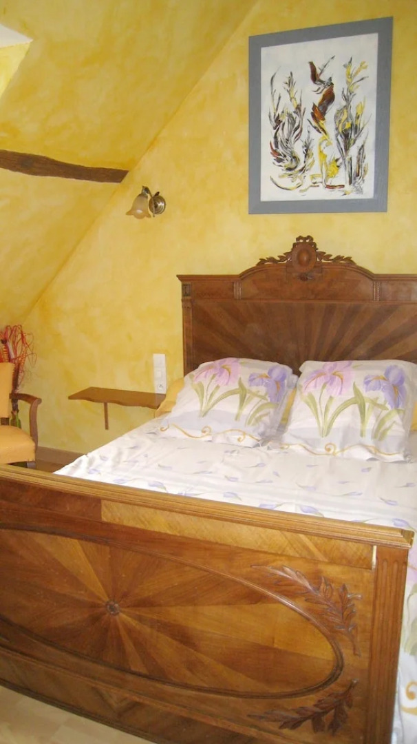 House With 3 Bedrooms in Chéronvilliers, With Enclosed Garden and Wifi