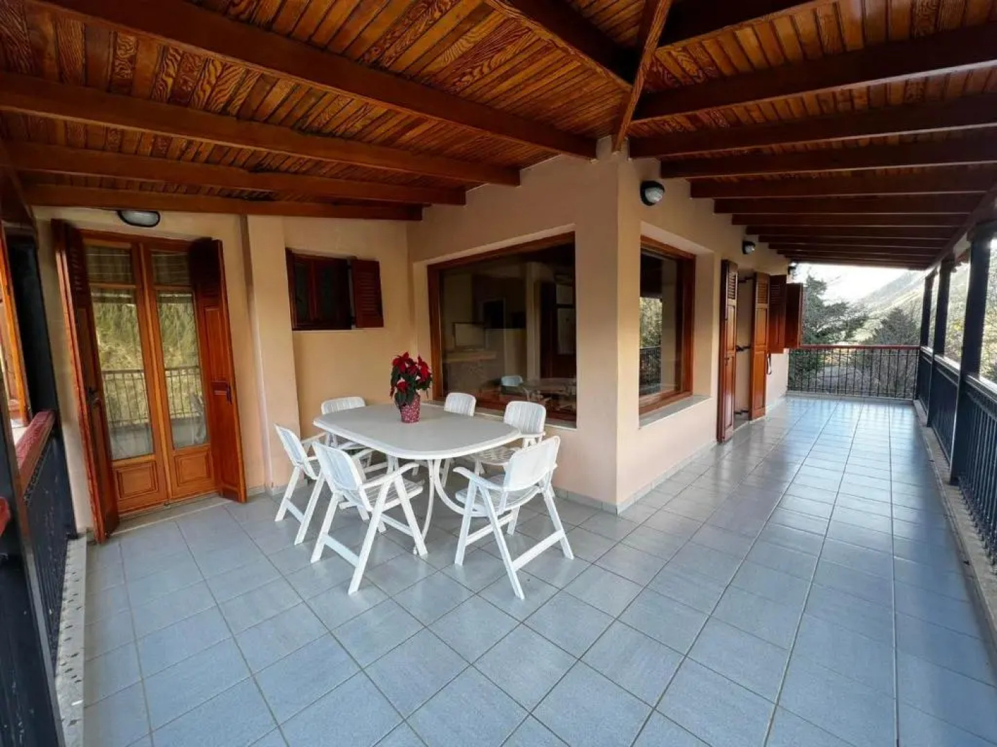 4 Seasons Tzoumerka Senses