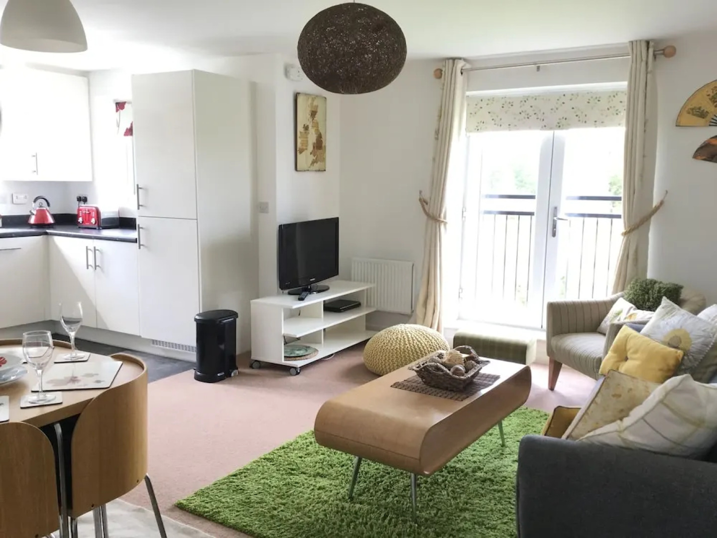 Two Bedroom Apartment in Basildon