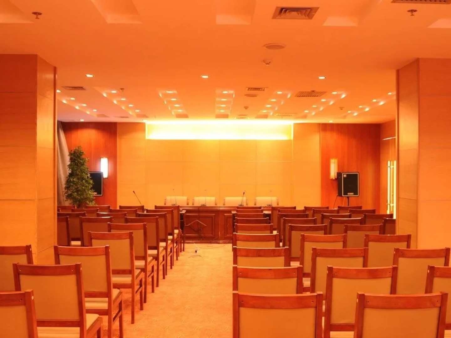 Rising Dragon International Hotel