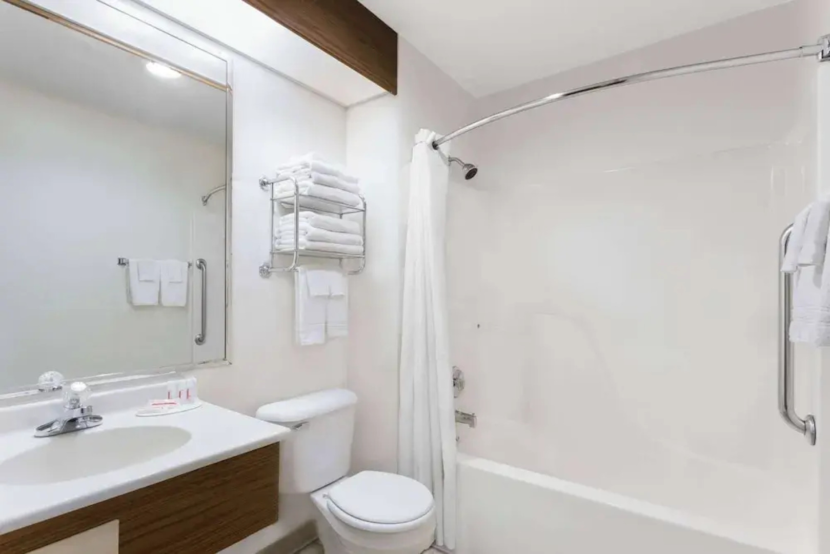 Super 8 Motel - Antigo