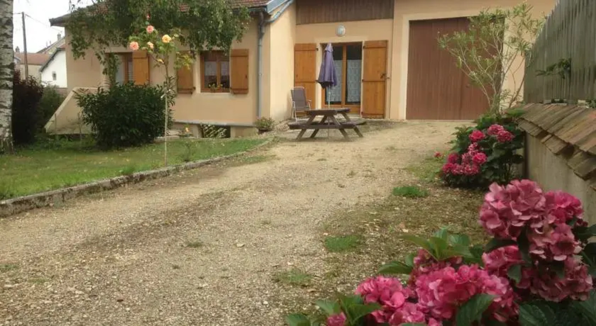 Cottage House Peigney