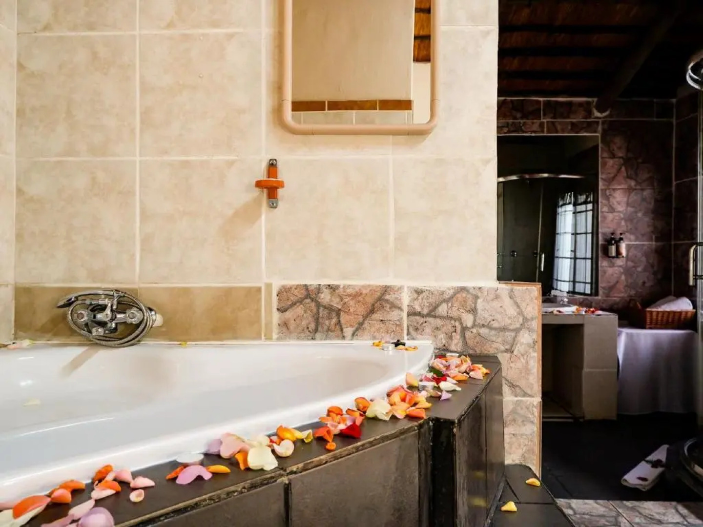 Lions Rock River Lodge