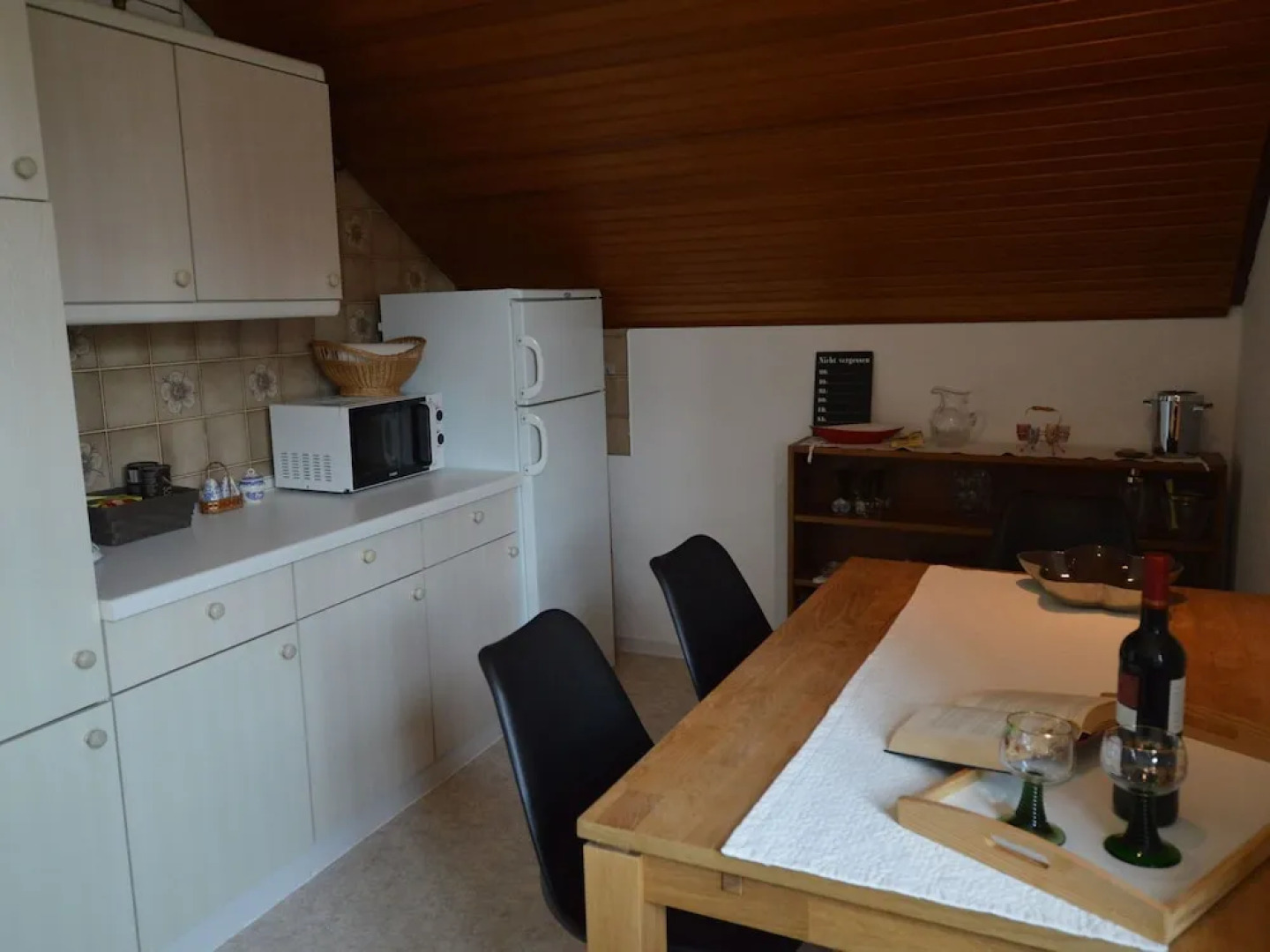 Comfortable And Stylishly Furnished Apartment With Marvellous View And Private Garden