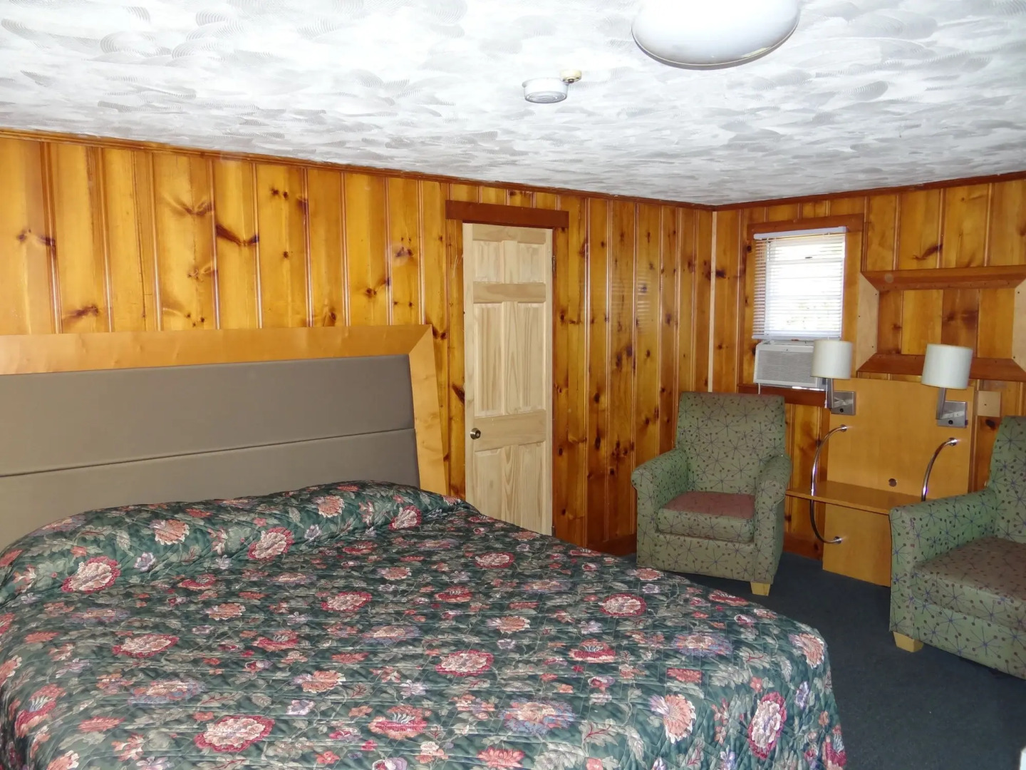 Jonathan Edwards Motel