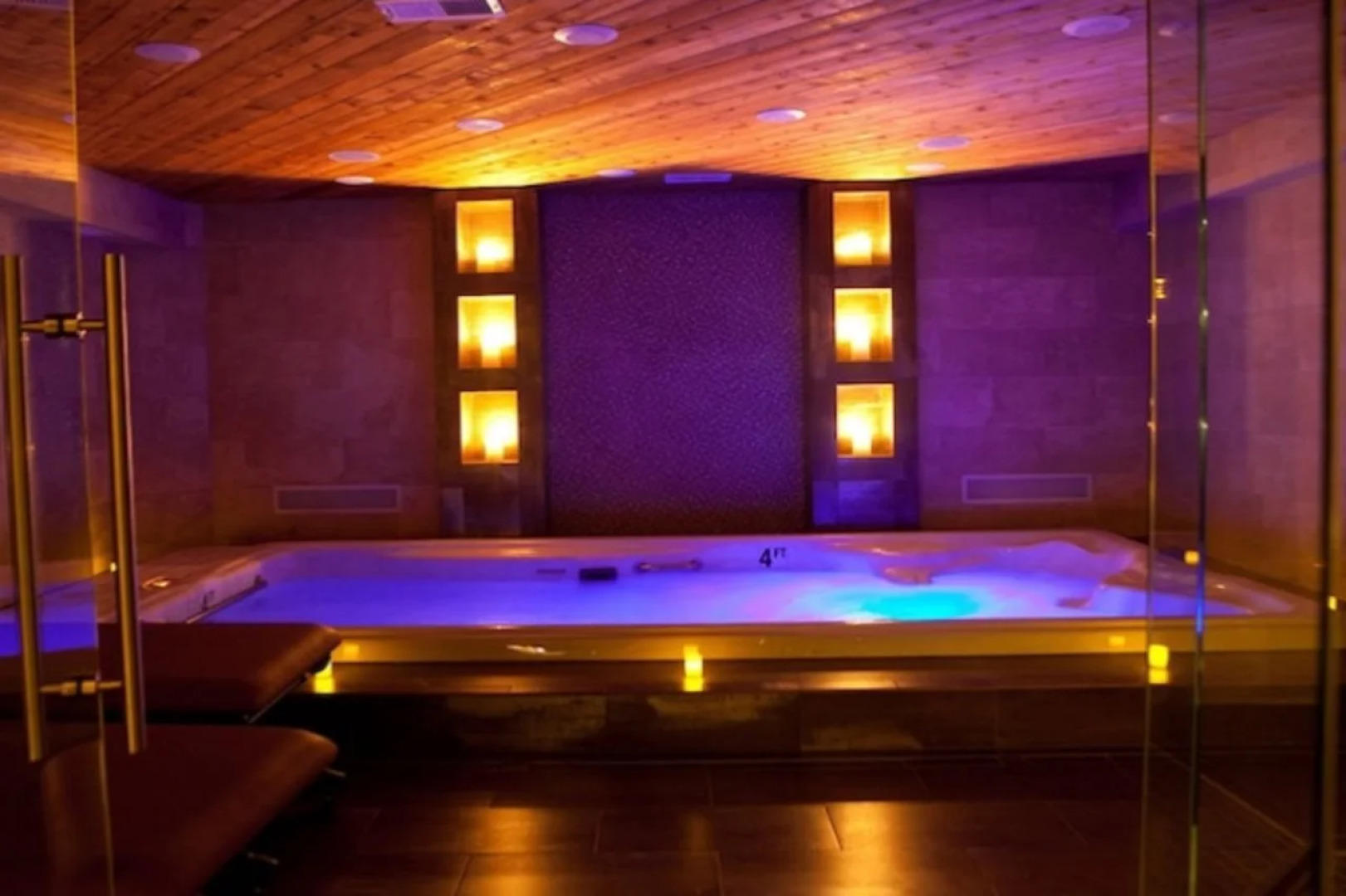 The Champagne Lodge & Luxury Suites