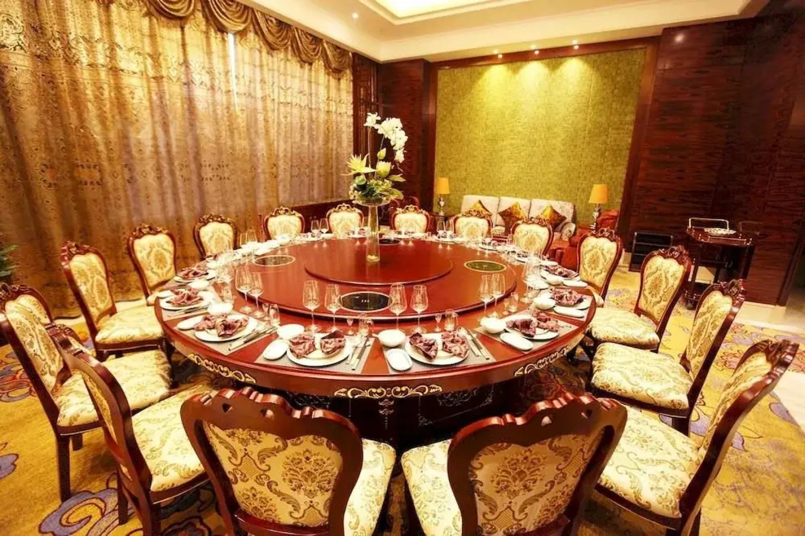 Planet International Hotel (Jingmen Duodao Wanda Branch)